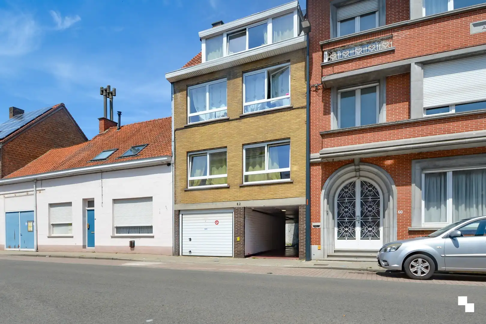 Kleinschalig appartementsgebouw met energielabel A te Roeselare foto {{pictureIndex}}