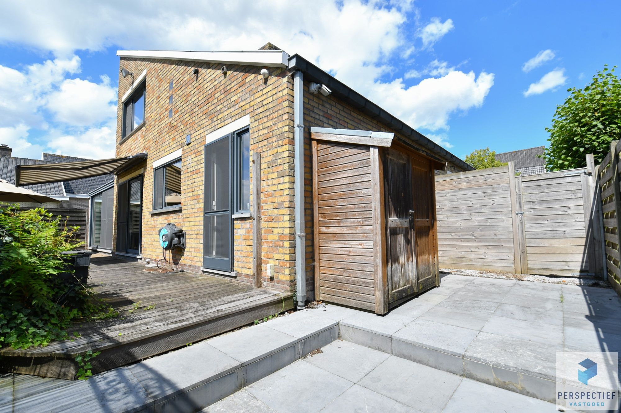 Prachtige woning met bijgebouw en grote tuin met landelijk uitzicht op 1383m² foto 11