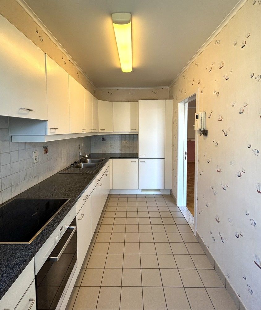 Ruim appartement met 3 slaapkamers en garagebox in hartje Leuven foto 6