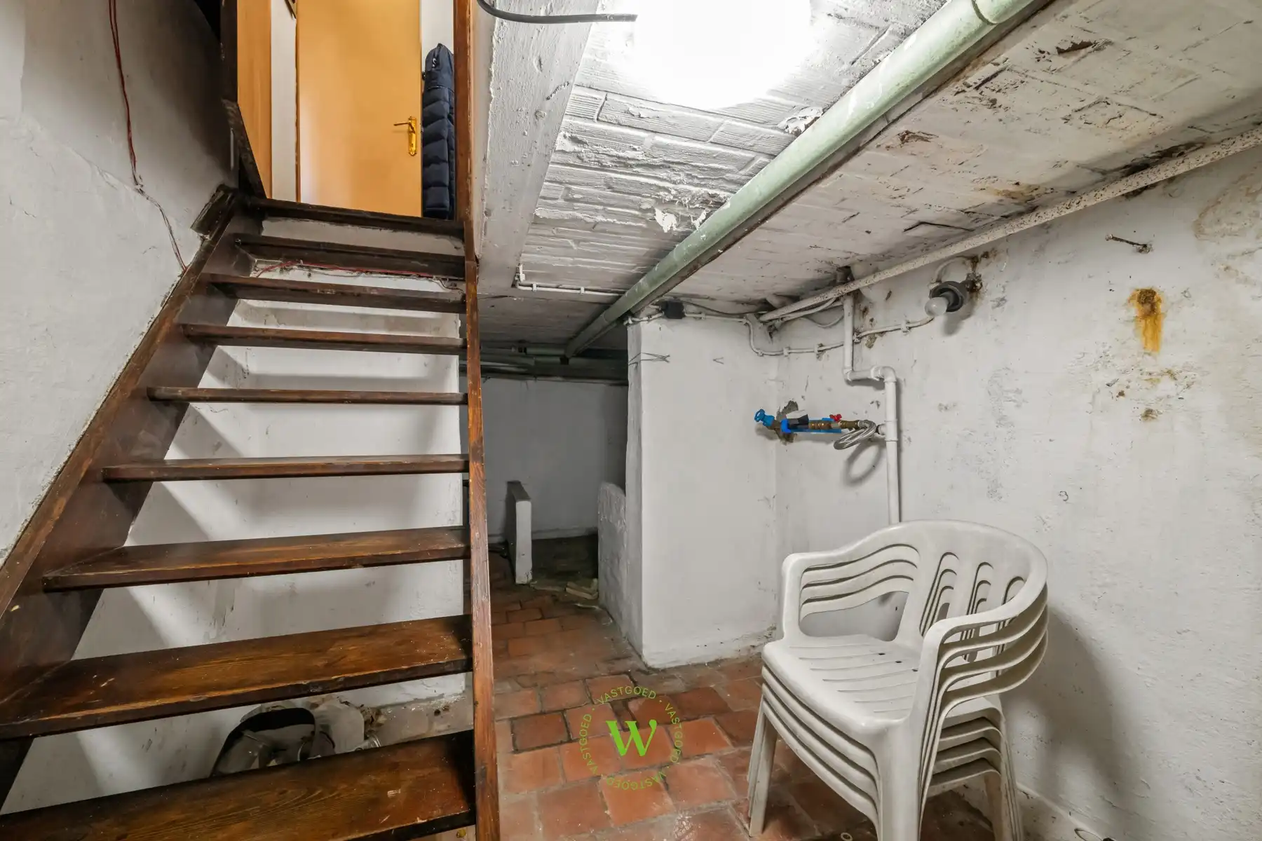 Woning met veel potentieel in fietsstraat in Sint-Michiels foto 11