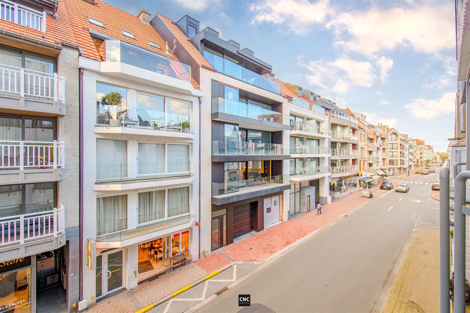 Prachtig gerenoveerd appartement in het hart van Knokke; een ideale plek voor wie op zoek is naar comfort en stijl in een bruisende kuststad.  foto 14