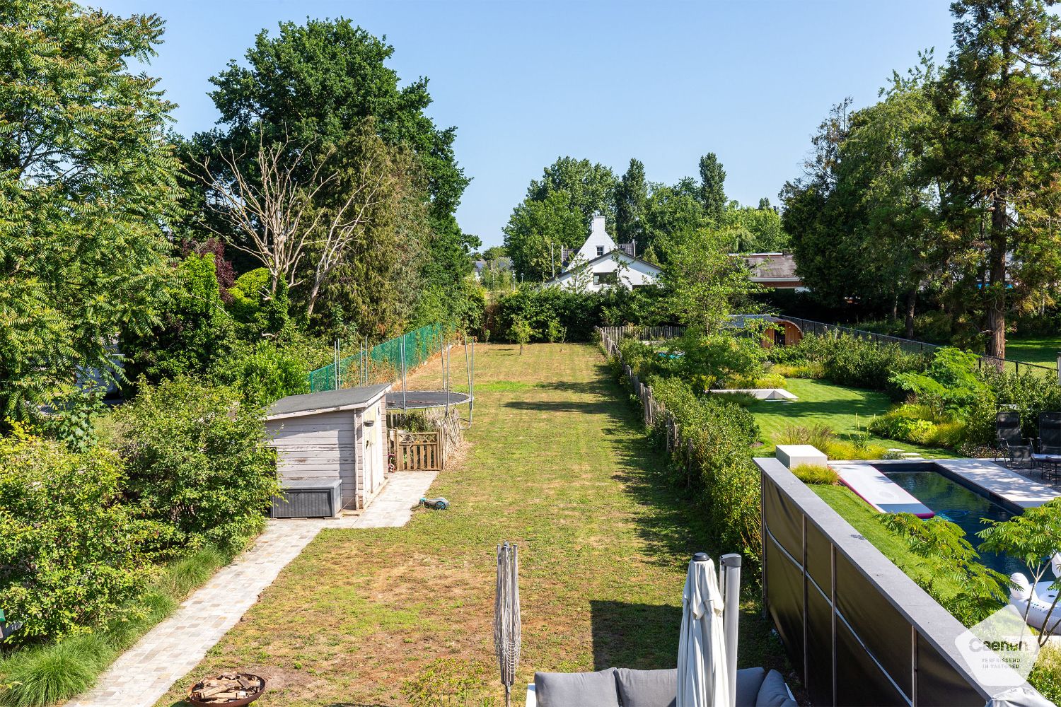 STIJLVOLLE HALF-OPEN WONING MET 5 SLAAPKAMERS en EEN PRACHTIGE TUIN OP EEN PERCEEL VAN 918 m² foto 17