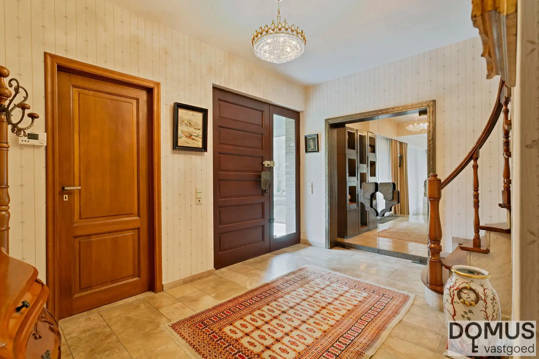 Statige villa met tijdloze architectuur op topligging  foto 7