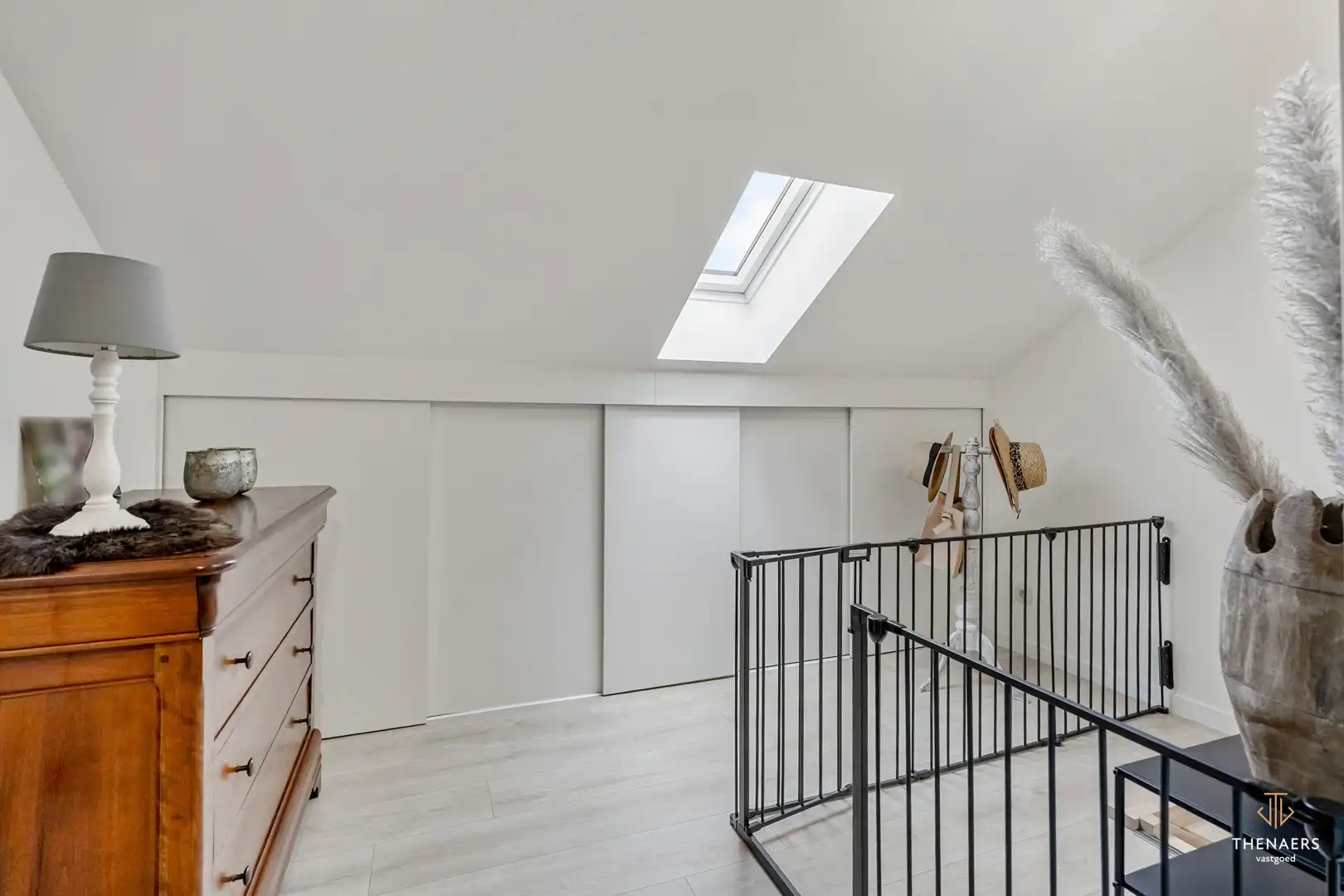 Karaktervolle hoevewoning met 3 slaapkamers, gezellige binnenkoer en tuin op een perceel van 370 m². foto 15