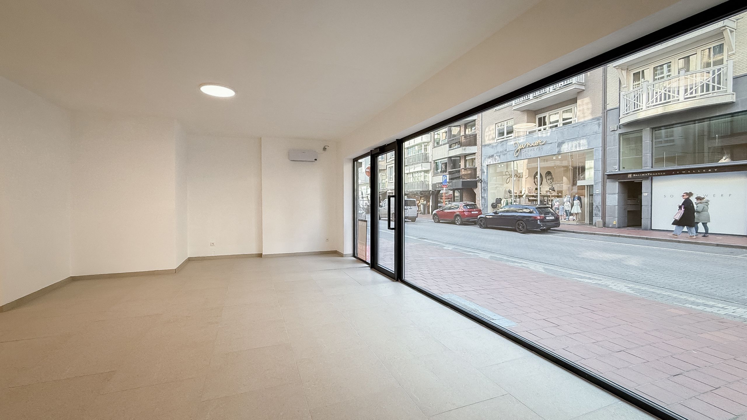 TE HUUR ALS POP-UP WINKEL! foto 3