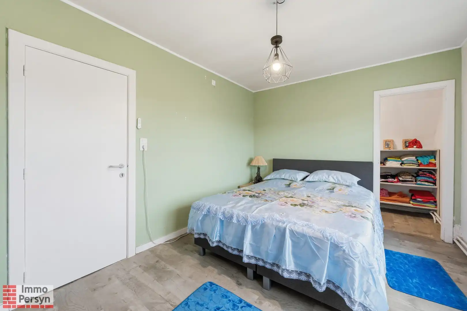 Charmante, gerenoveerde woning met carport en tuin foto 15