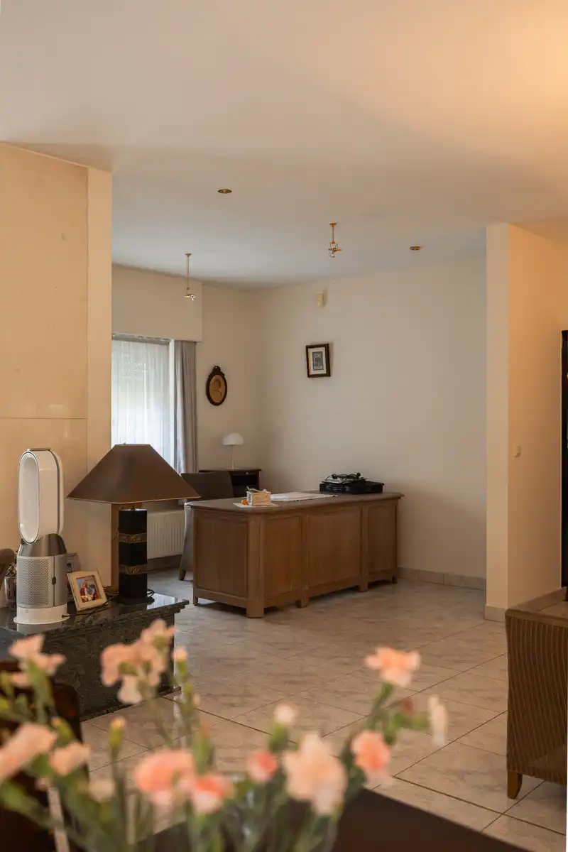 Royaal vrijstaand landhuis in zeer rustige buurt foto 9