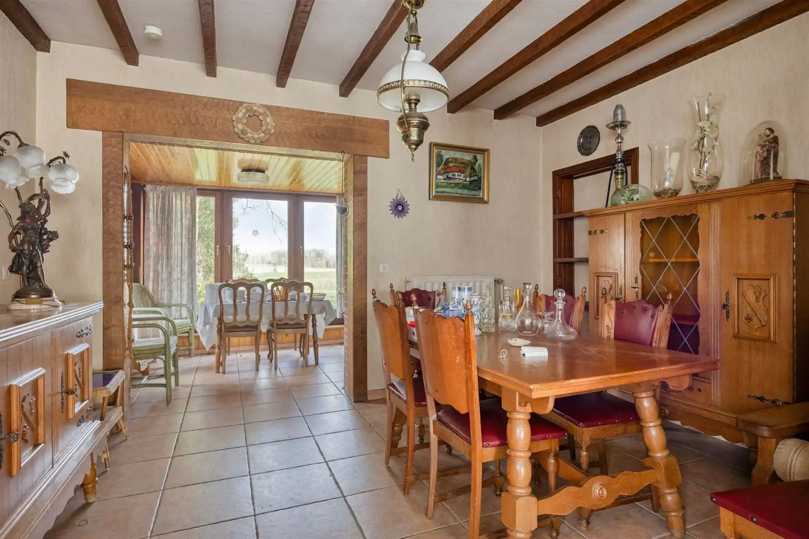 Bungalow met grote garage en tuin  foto 4