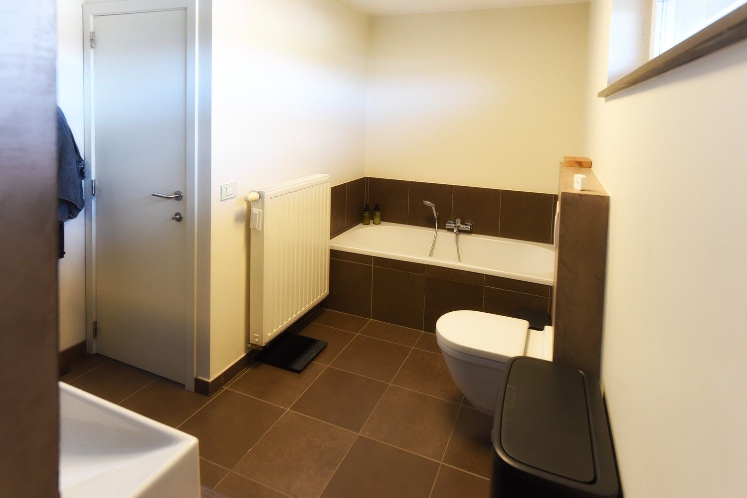 Instapklare gezinswoning met 4 slaapkamers en zongerichte tuin. foto 15