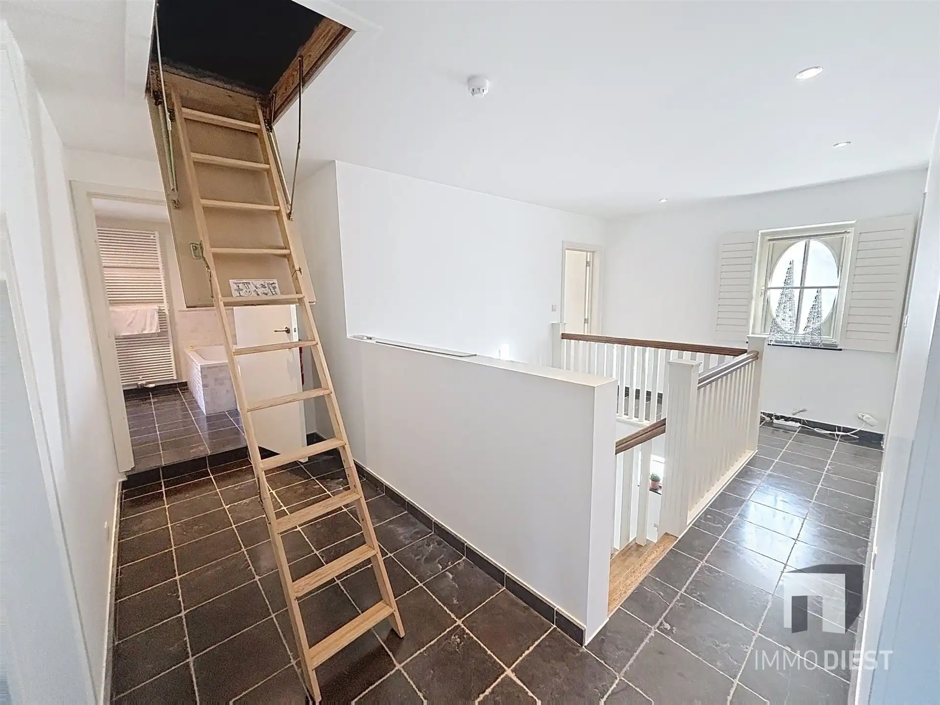 Klasse villa met moderne inrichting in Paal foto 47