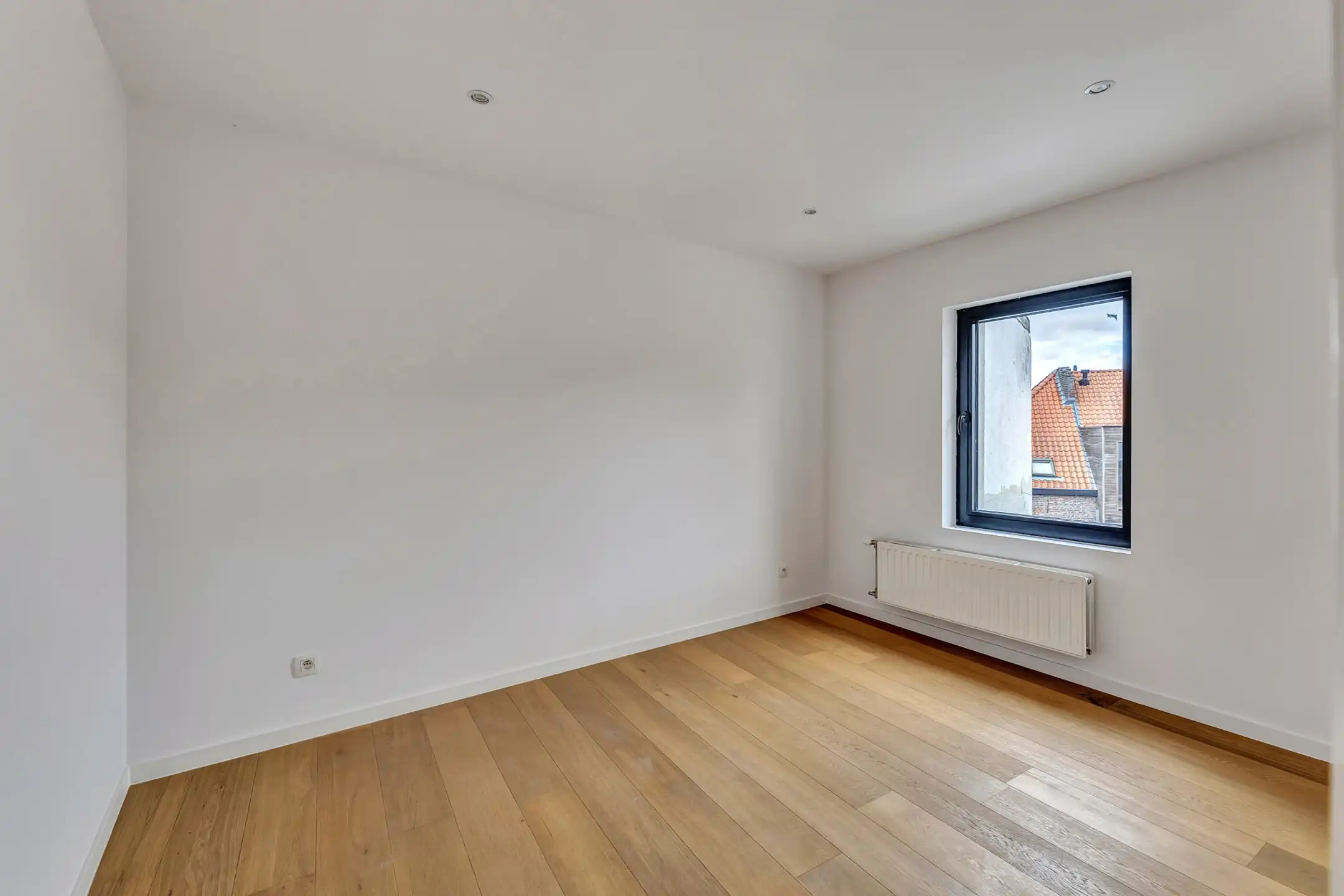 Instapklare stadswoning 200m2 bewoond met 5 slaapkamers  foto 21