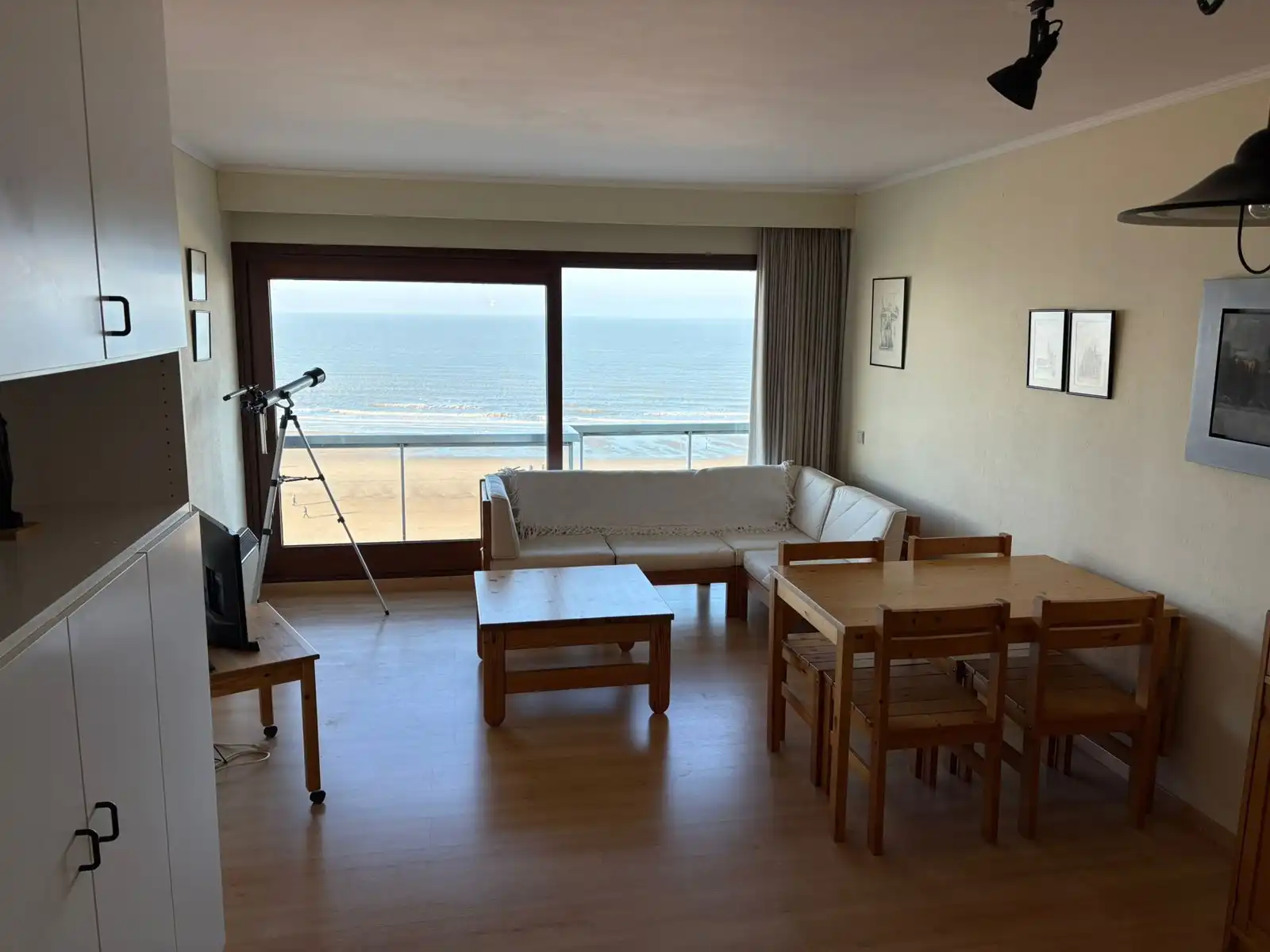 Ruime studio met zeezicht foto 5