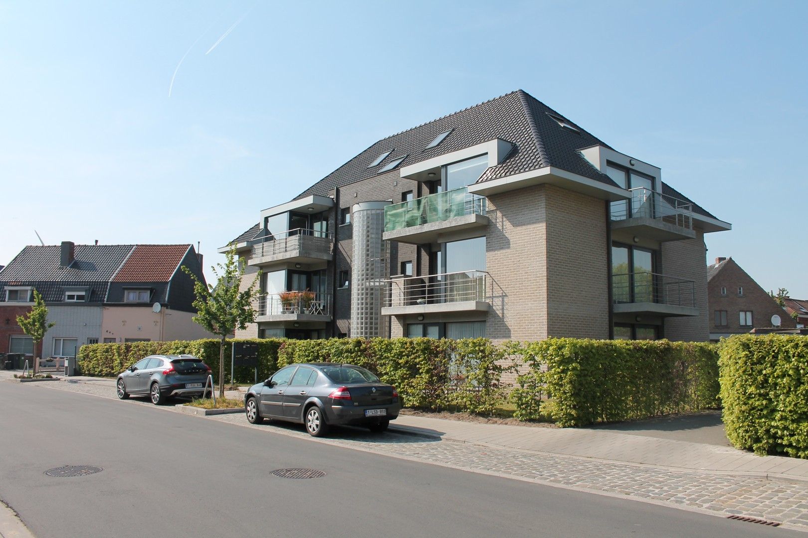 Duplex-appartement met 2 slaapkamers, terras en garage foto 9
