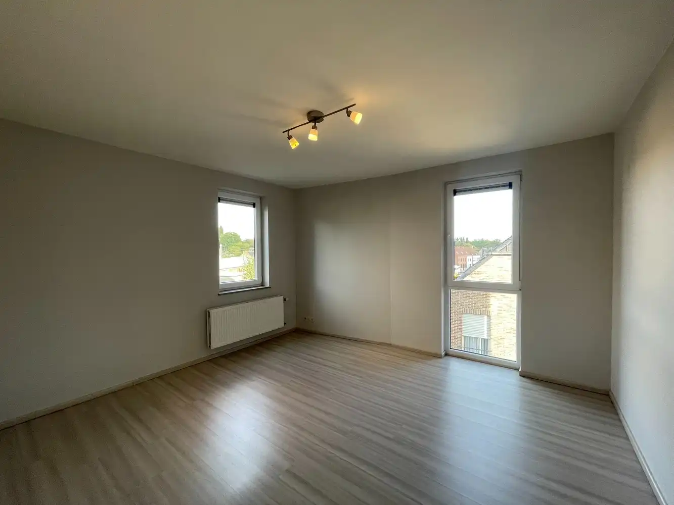 Aangenaam, lichtrijk appartement met overdekt terras en garage foto 14