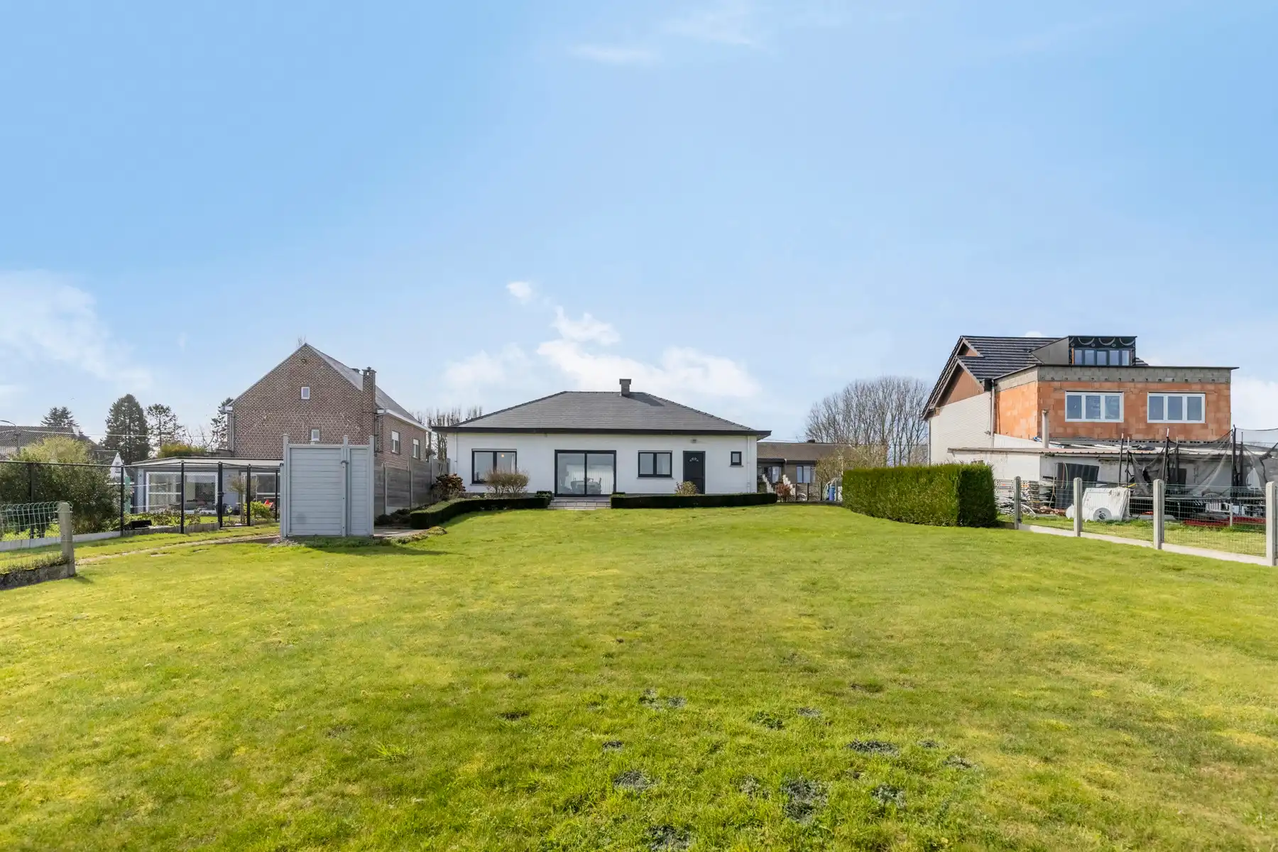 Charmante bungalow ruim perceel foto 23