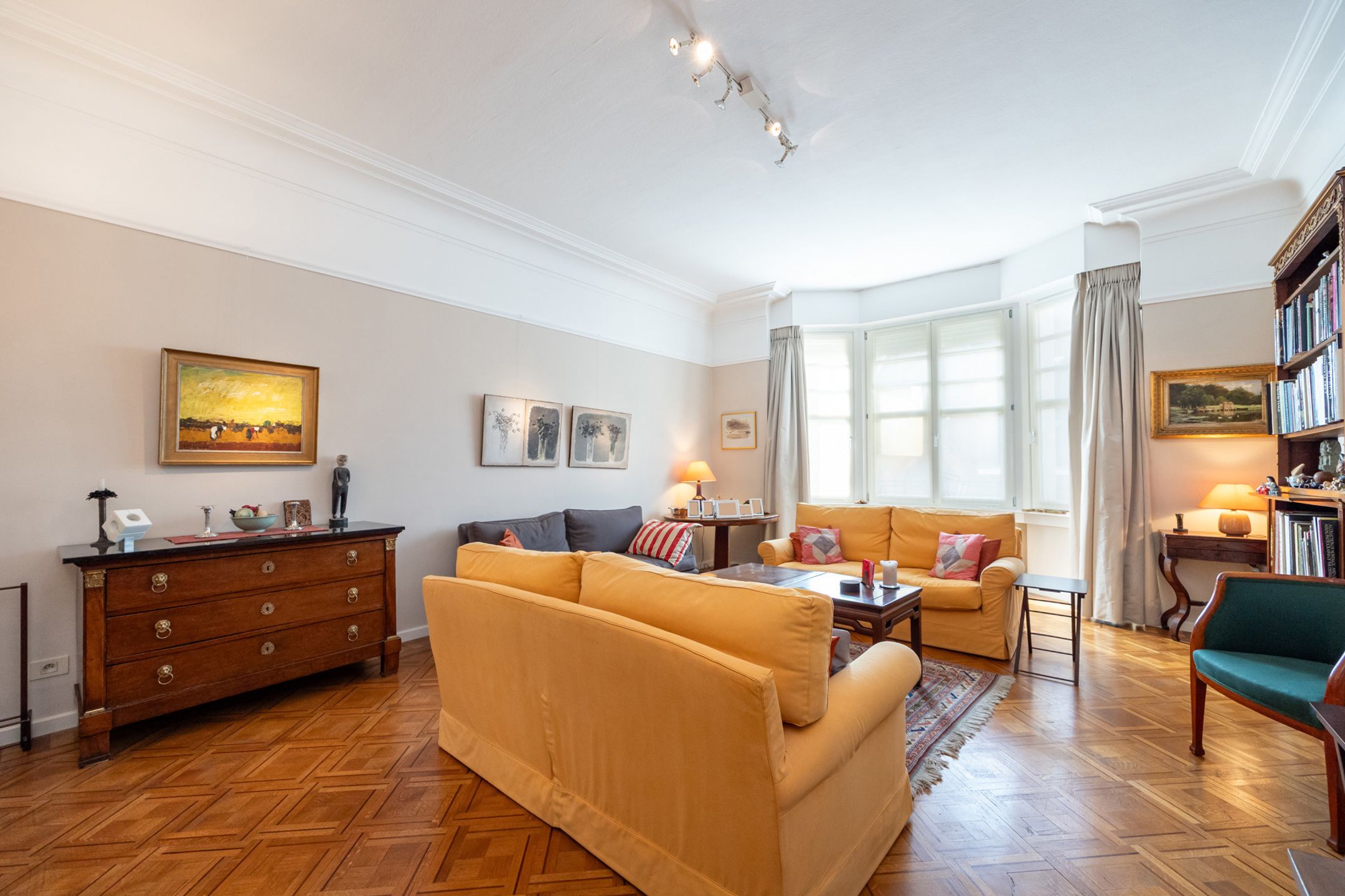 Licht en ruim 3-slaapkamer appartement nabij het Albertpark foto 2