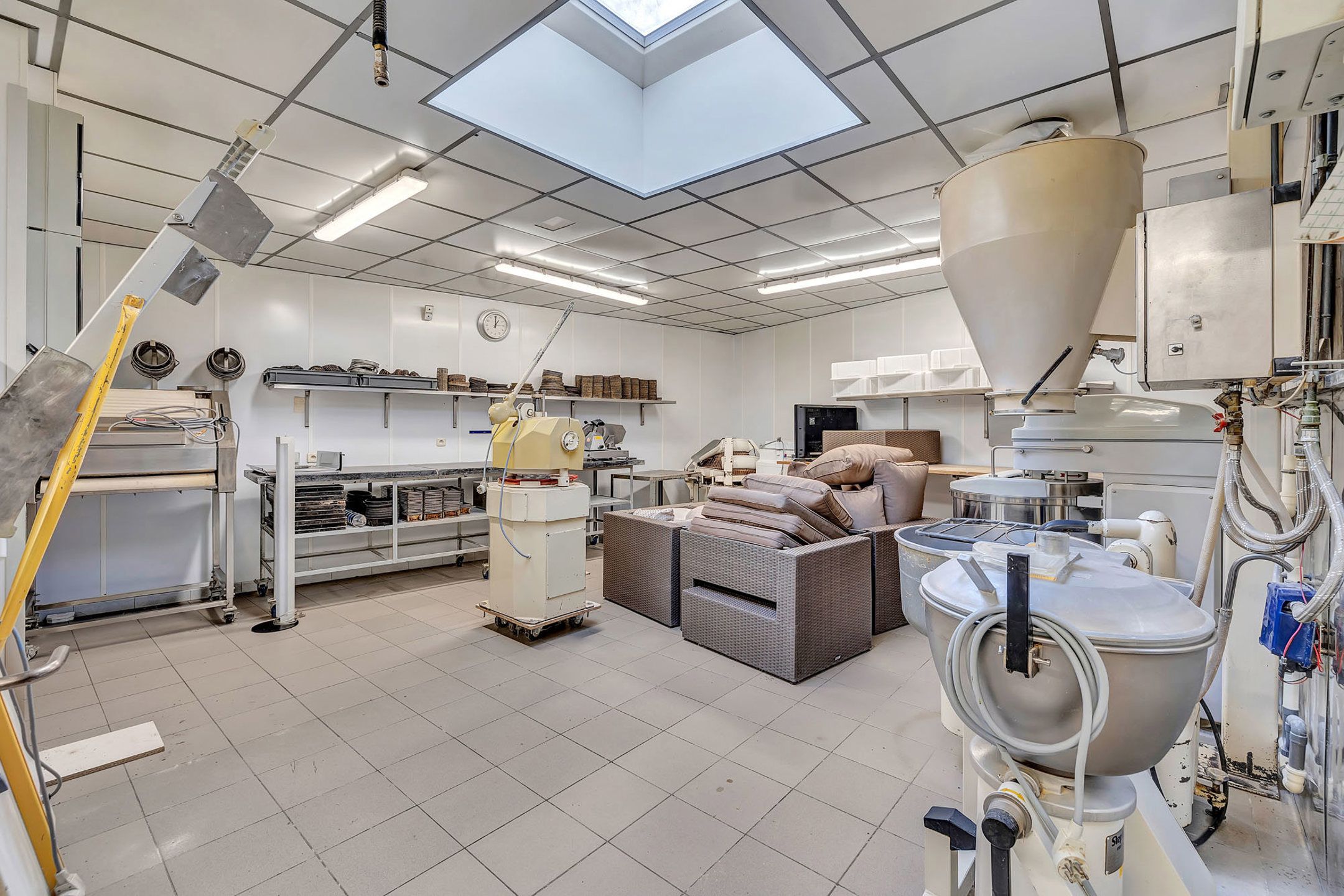 Unieke woning met oplsagplaats foto 19