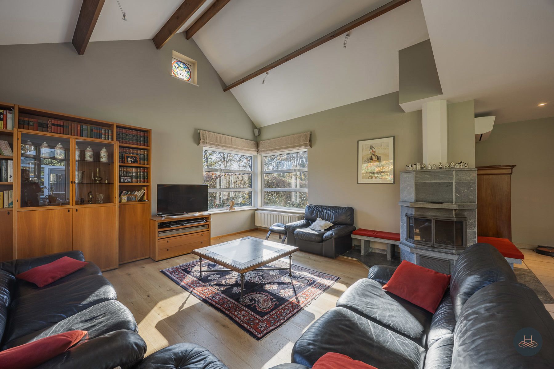 Imposante, zuinige villa in het groen met een open zicht  foto 12