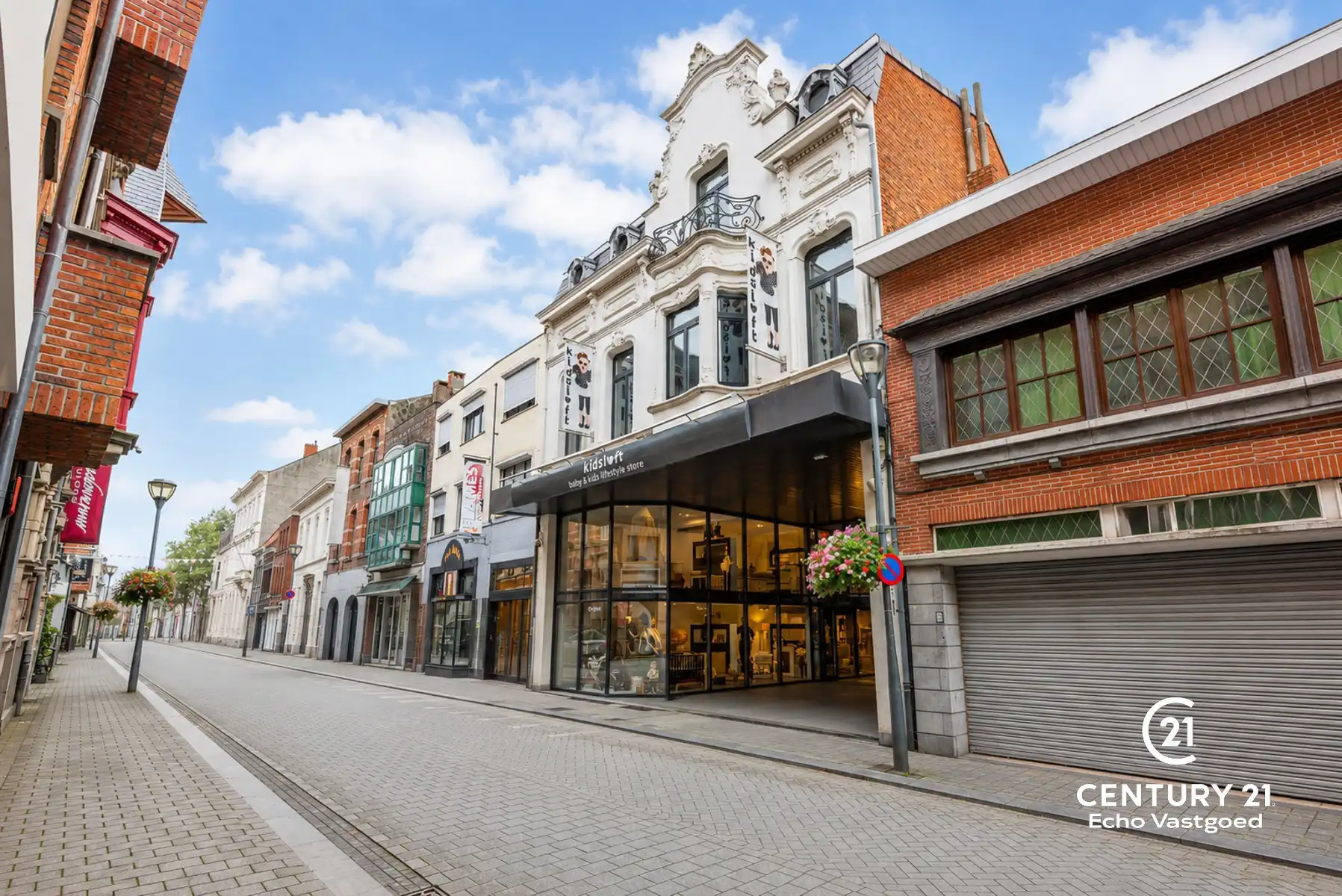 Groot handelspand met luxe duplexappartement en grote garage foto 29