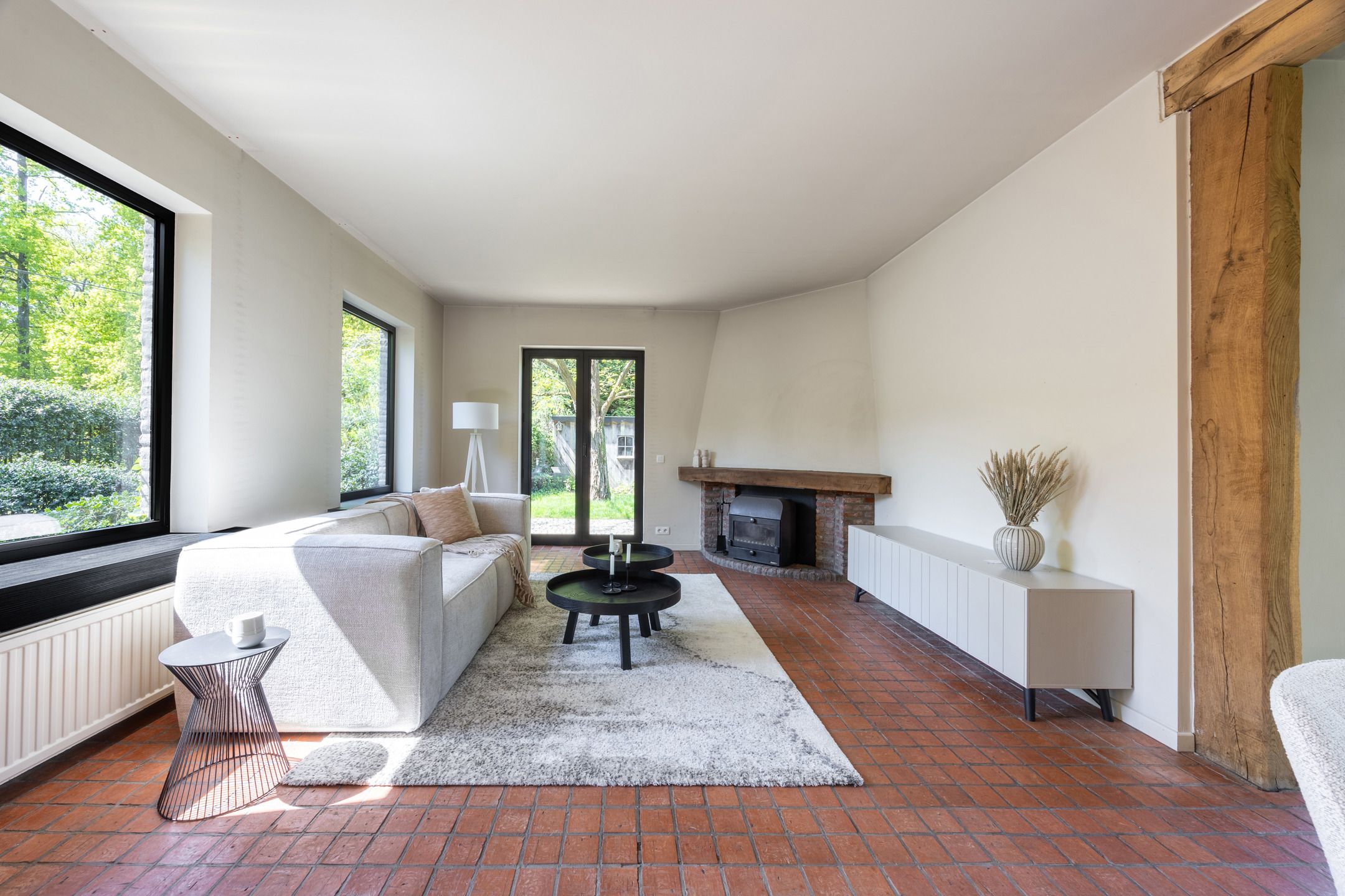Charmante woning omringd door ca 6000m² aan prachtige natuur foto 6