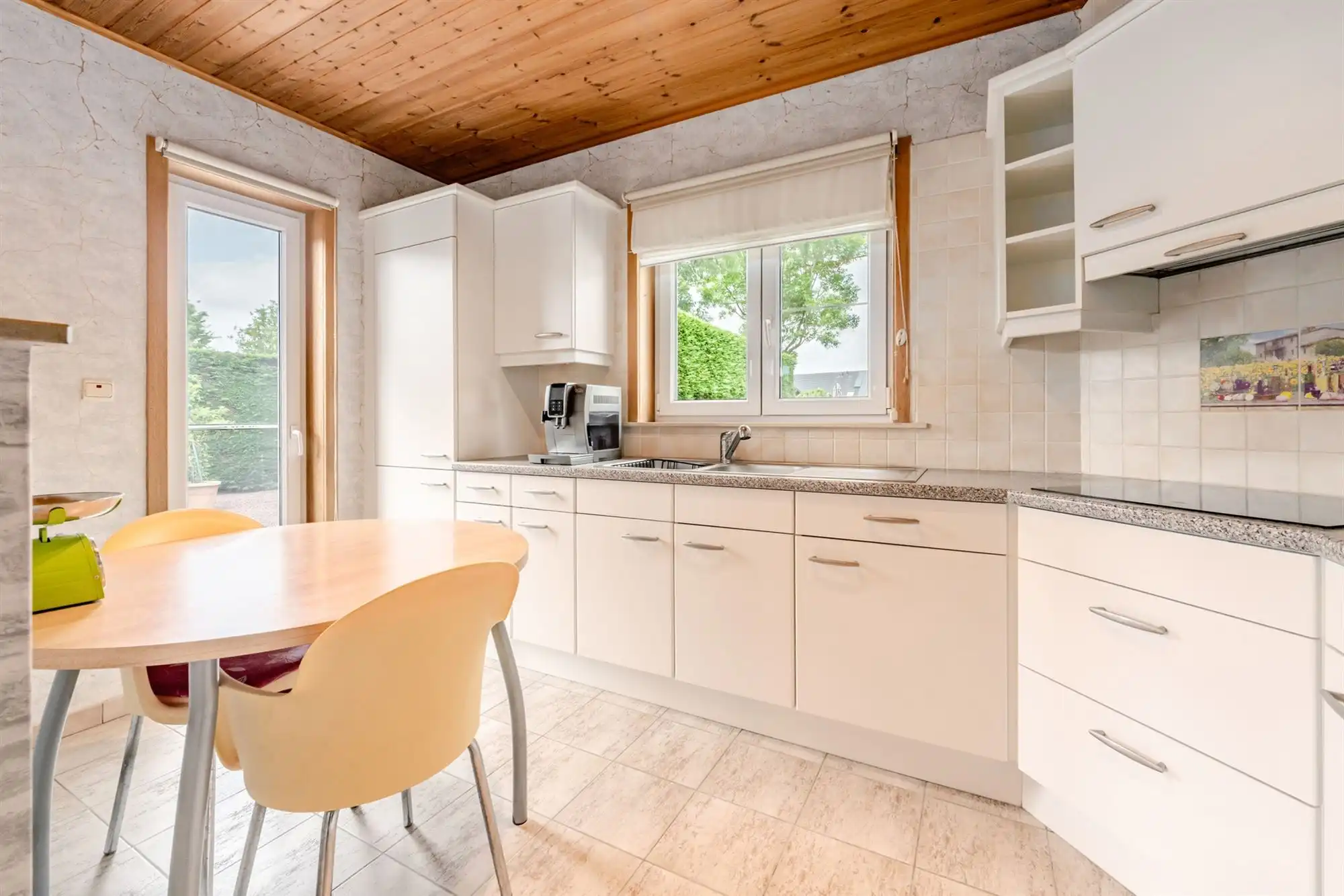 Energiezuinige en rustig gelegen bungalow met sauna en tuin foto 9