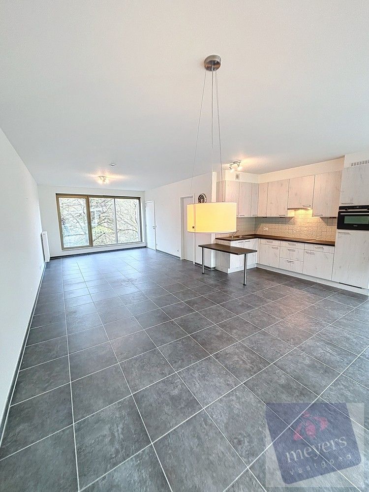 Stijlvol en zorgeloos wonen in hartje Hasselt – serviceflat in Residentie Ursulinenhof foto 6