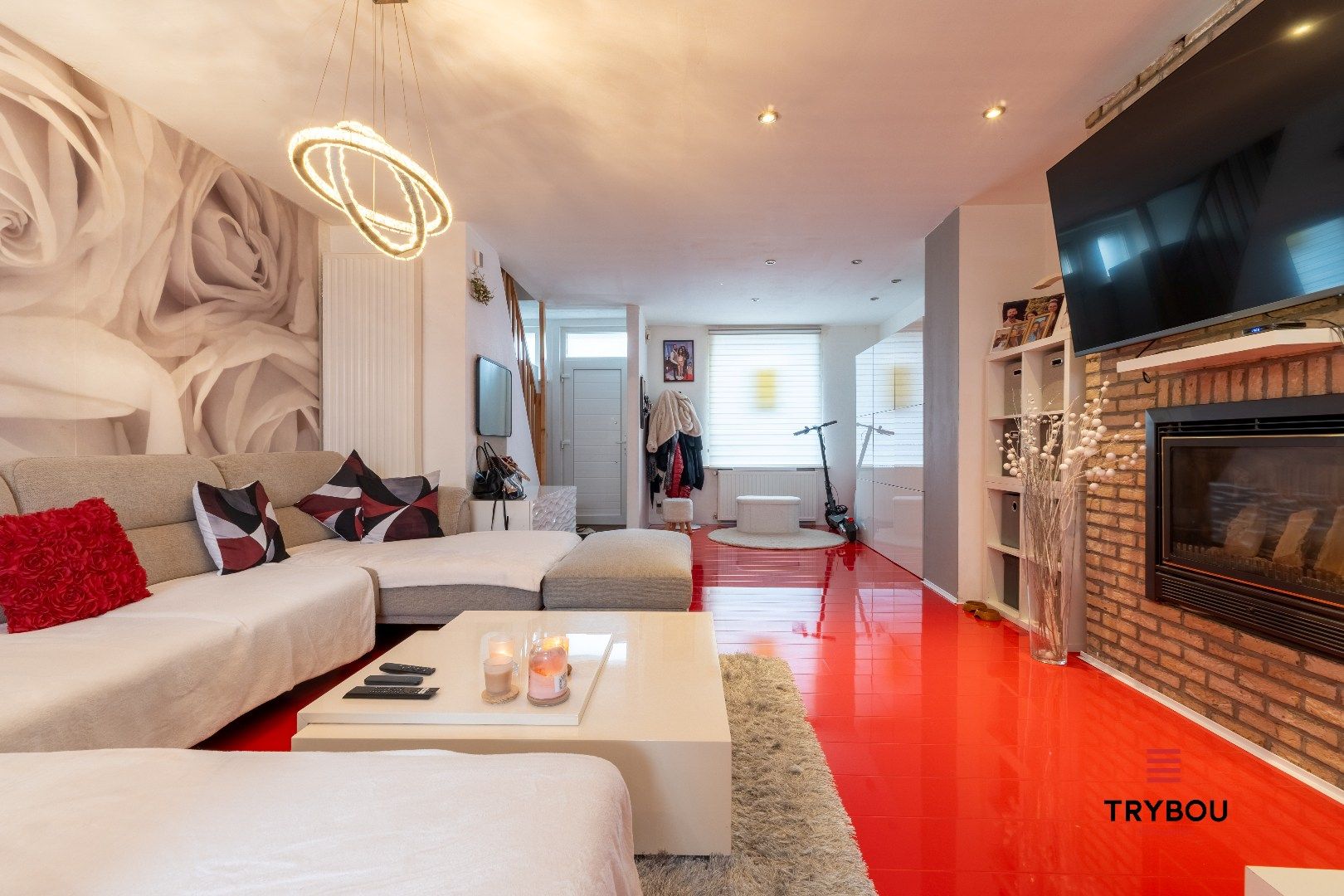 Rustig gelegen, volledig gerenoveerde woning met gezellige, onderhoudsvriendelijke tuin foto 13