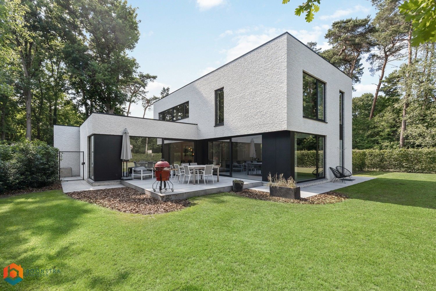 Prachtige en energiezuinige villa op een perceel van 2033 m² te Keerbergen foto {{pictureIndex}}