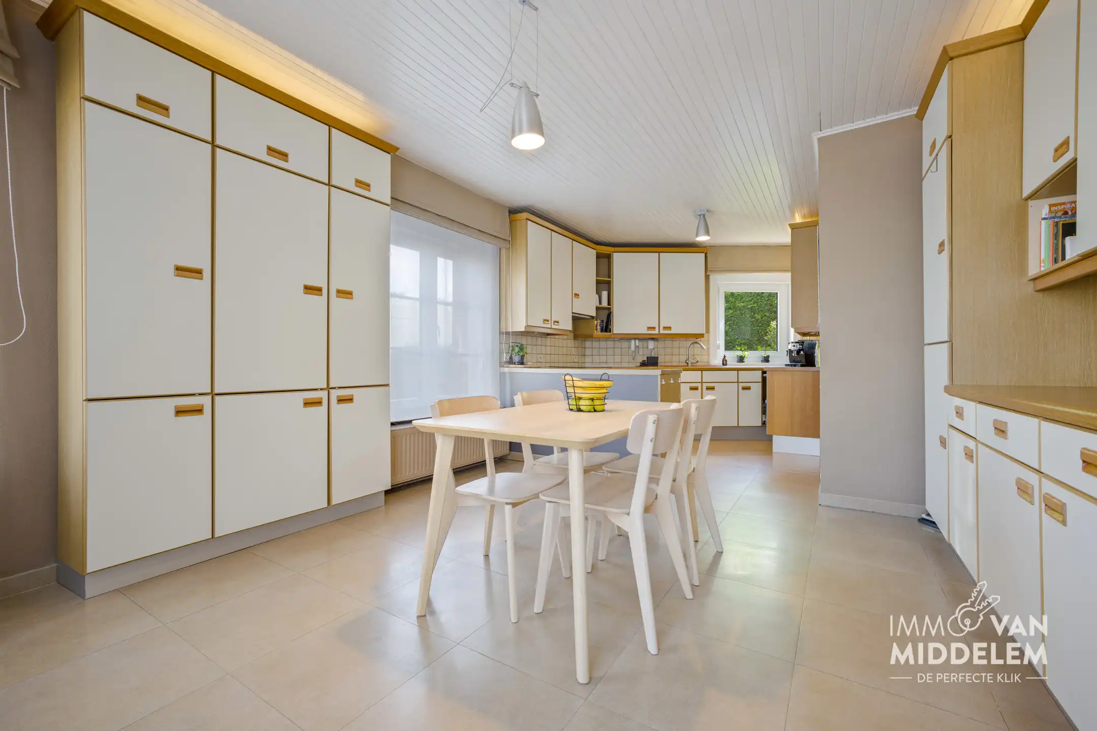INSTAPKLARE WONING MET 4 KAMERS, TUIN EN GARAGE foto 14