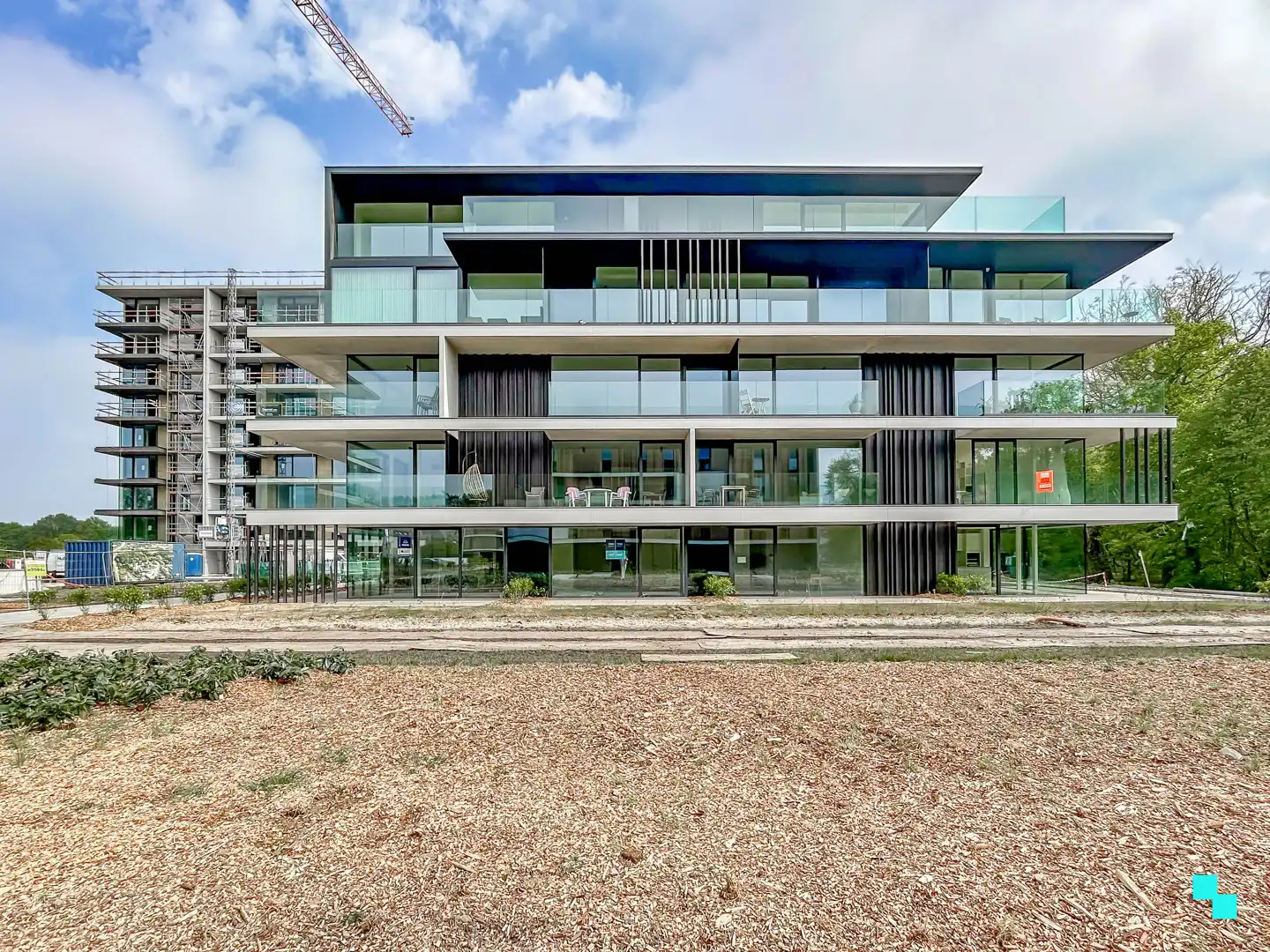 Gelijkvloers hoek appartement met riant terras foto 2