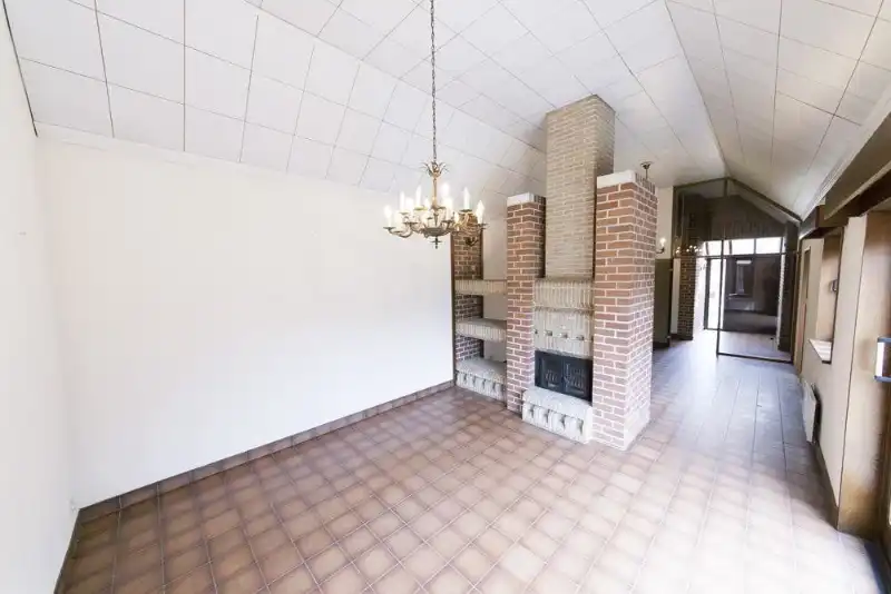 alleenstaande woning in het pittoreske Bekegem foto 18