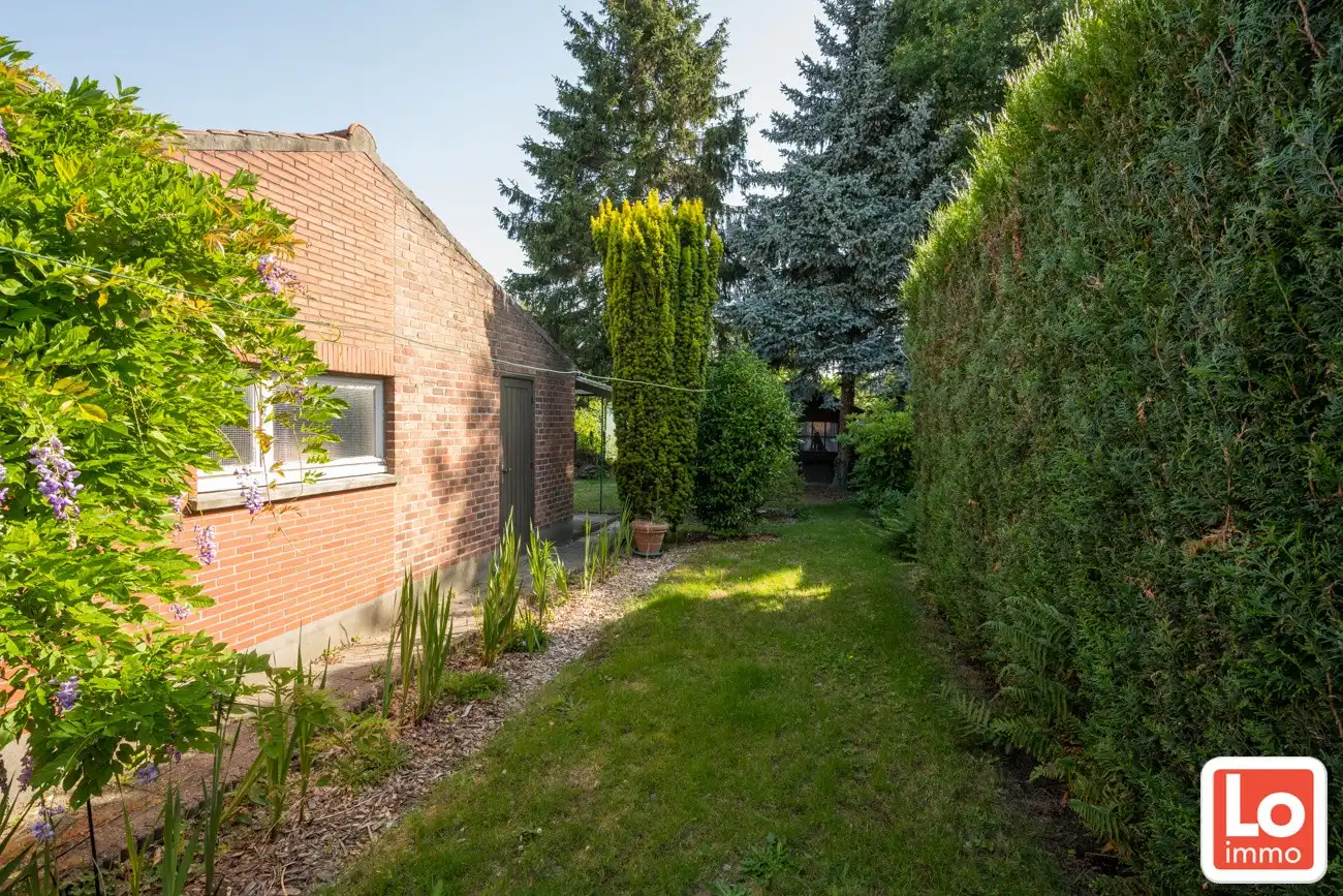 BEZOEKMOMENT VOLZET!! Ruime halfopen bebouwing met 3 slaapkamers, garage en zonnige tuin op centrale ligging in Oostakker foto 19
