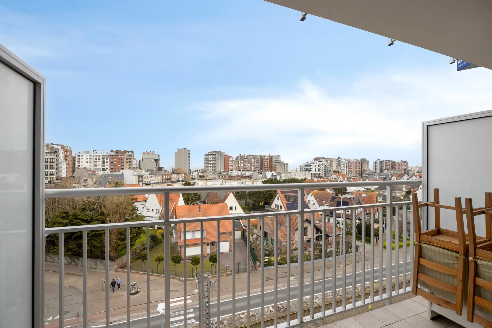 Gemeubelde studio foto 9