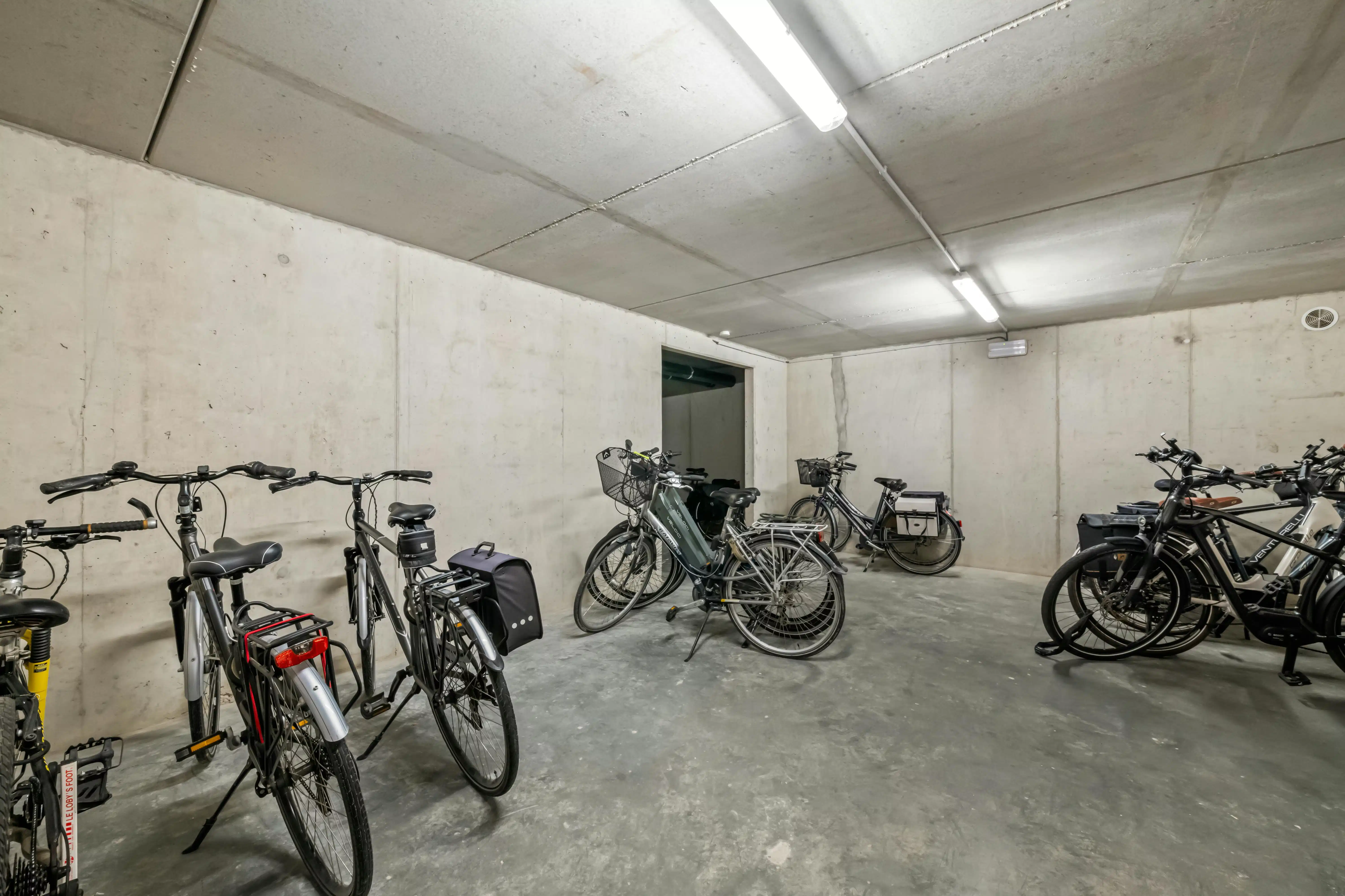 Prachtig recent 1 slaapkamerappartement met ruim terras! foto 12