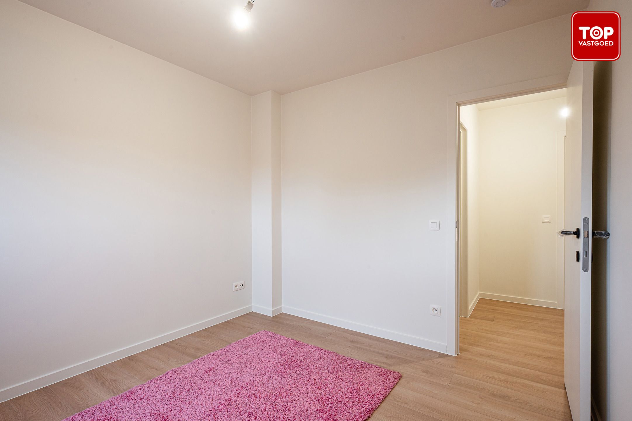 Top gerenoveerde gezinswoning in Mariakerke foto 30