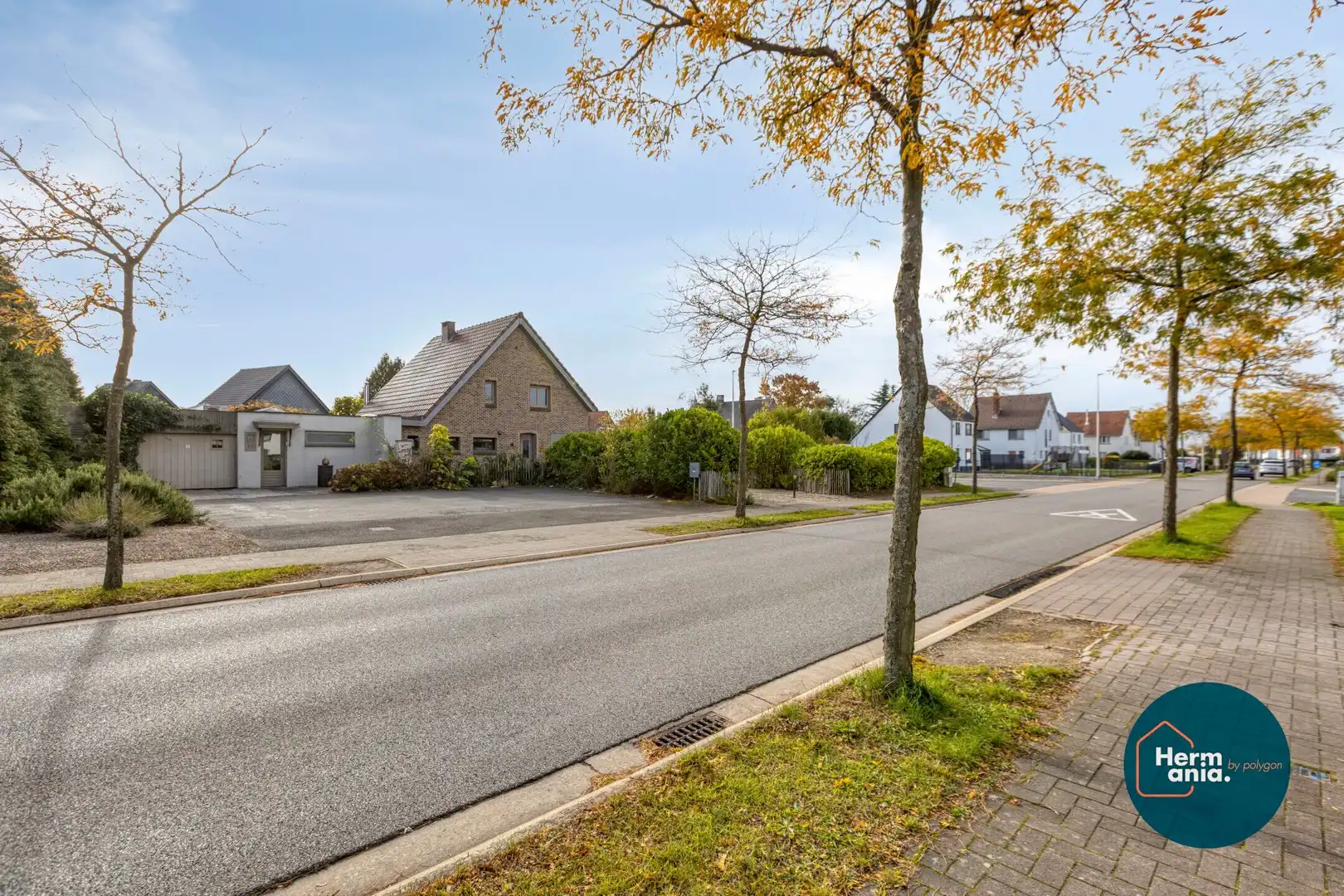 Te koop: Woning met enorm potentieel en een groot perceel in Genk foto 2