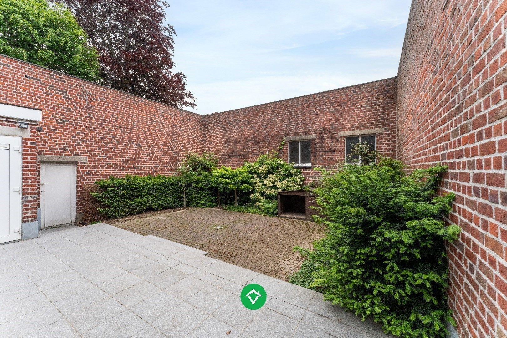 Ruime woning met 7 slaapkamers en loods (320m²) in centrum Roeselare foto 26