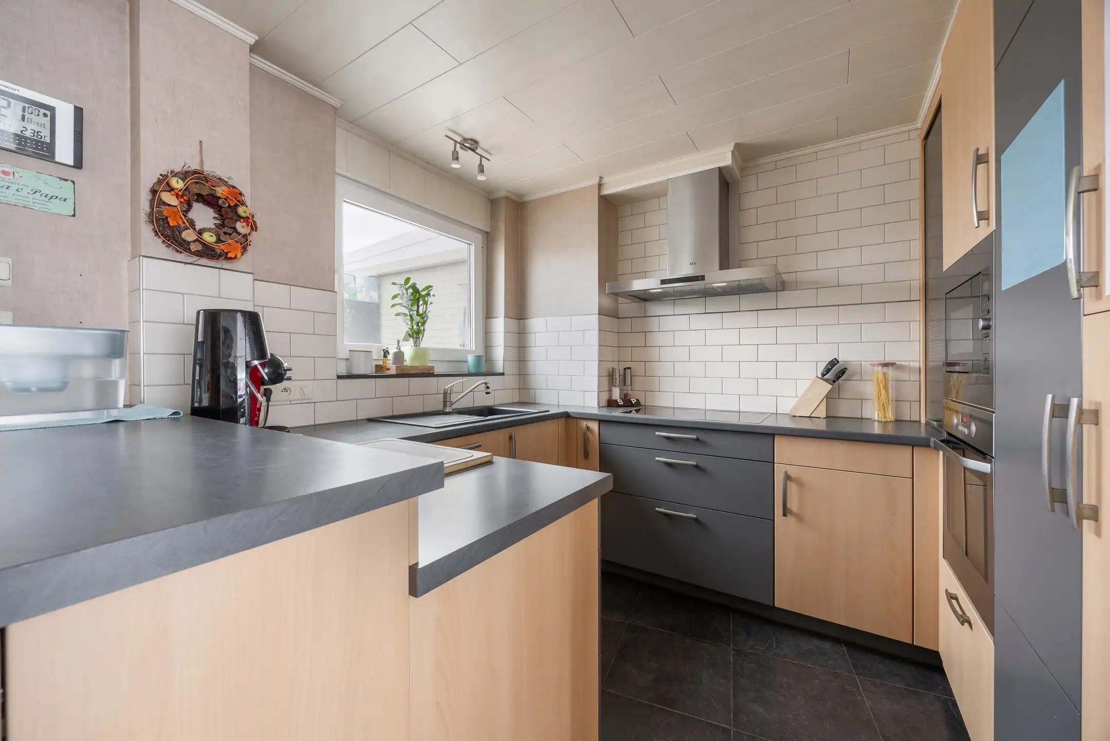 goed verzorgde woning met 3 slaapkamers , garage en terras foto 10