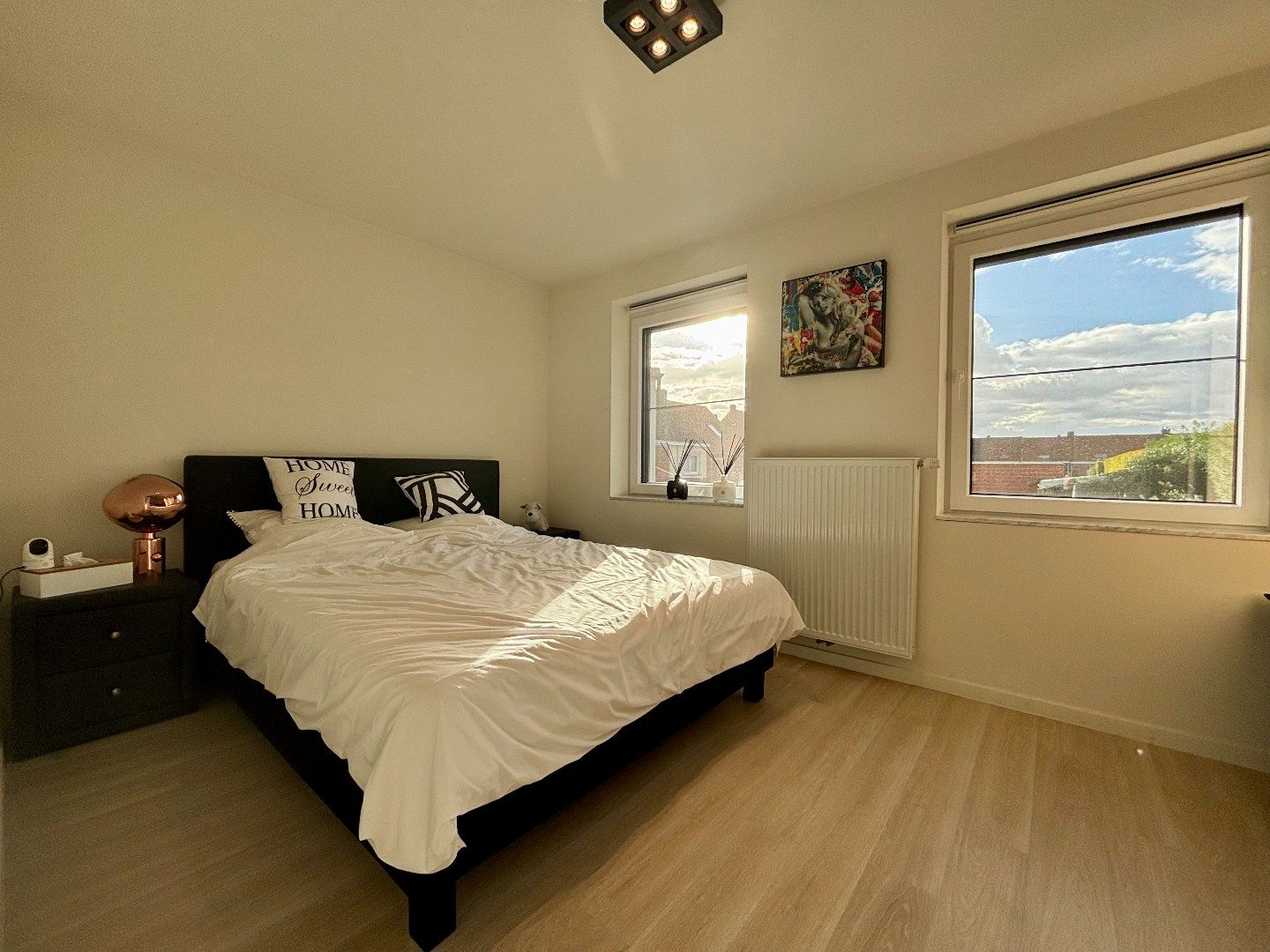 Centrum Ieper – Recente instapklare gezinswoning met energieprestatie label A foto 9