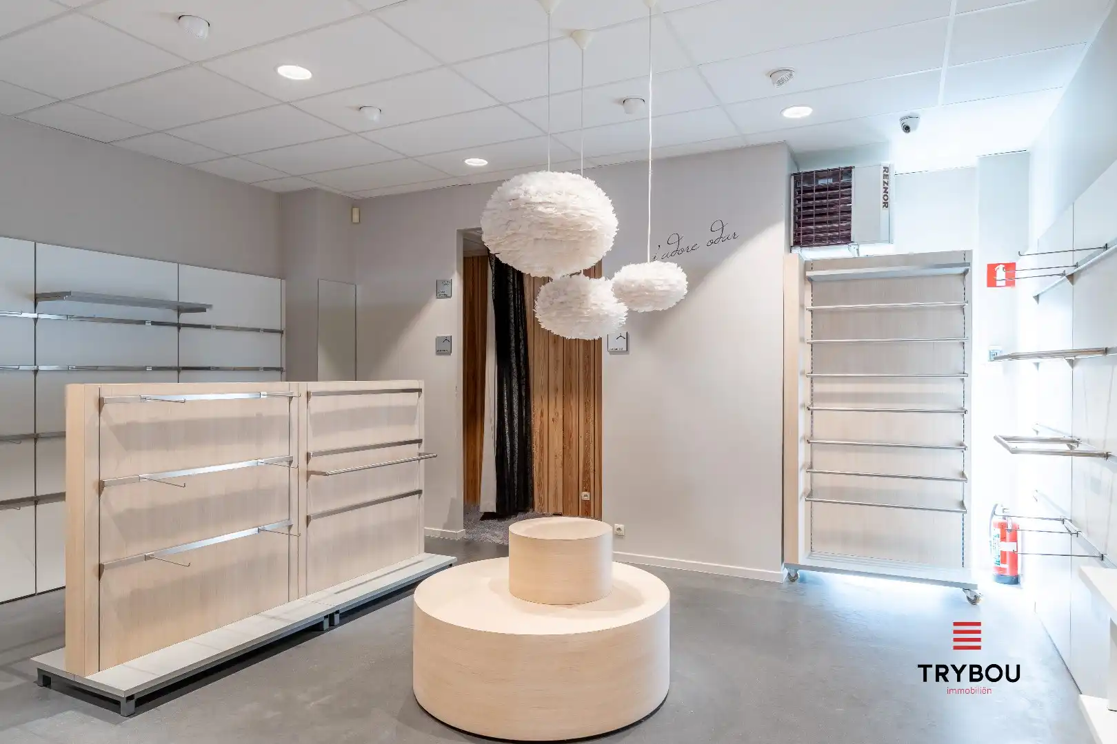 Te koop handelszaak + woning  foto 25