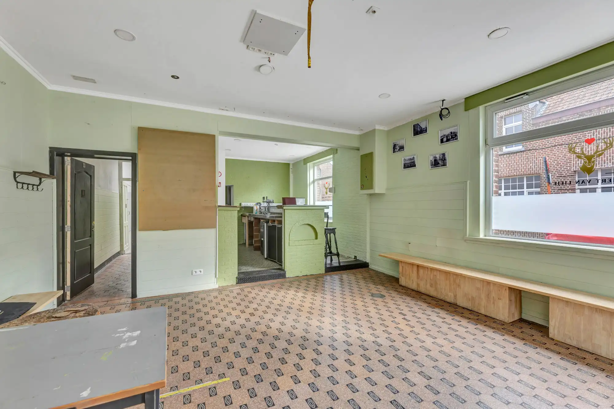 Te renoveren café/woning nabij station Denderleeuw foto 8