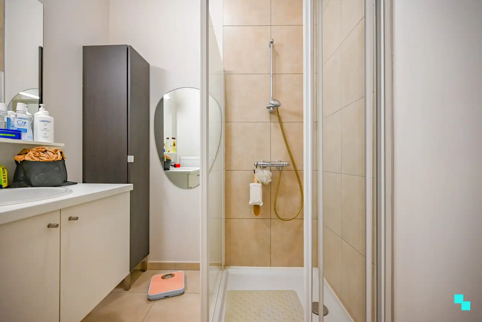 Instapklaar appartement te Harelbeke foto 18