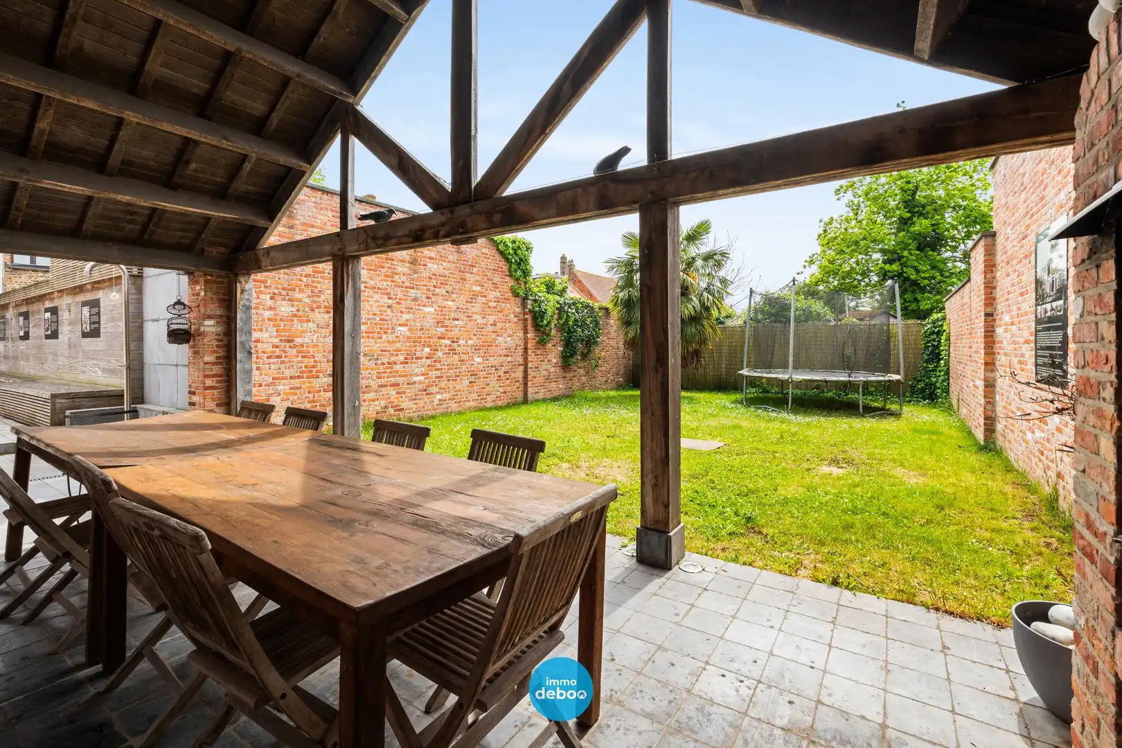 Uitzonderlijk ruime polyvalente woning met zuidgerichte tuin foto 3
