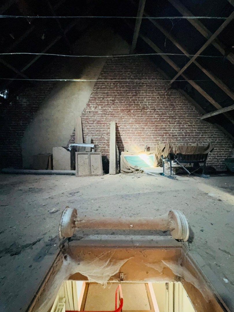 Te renoveren handelswoning op 3239 m² te koop inclusief aangrenzende bouwgrond foto 25