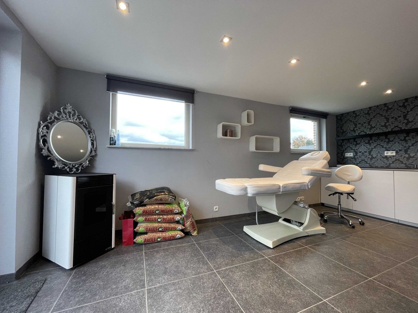 Gunstig gelegen woning met zwembad foto 23