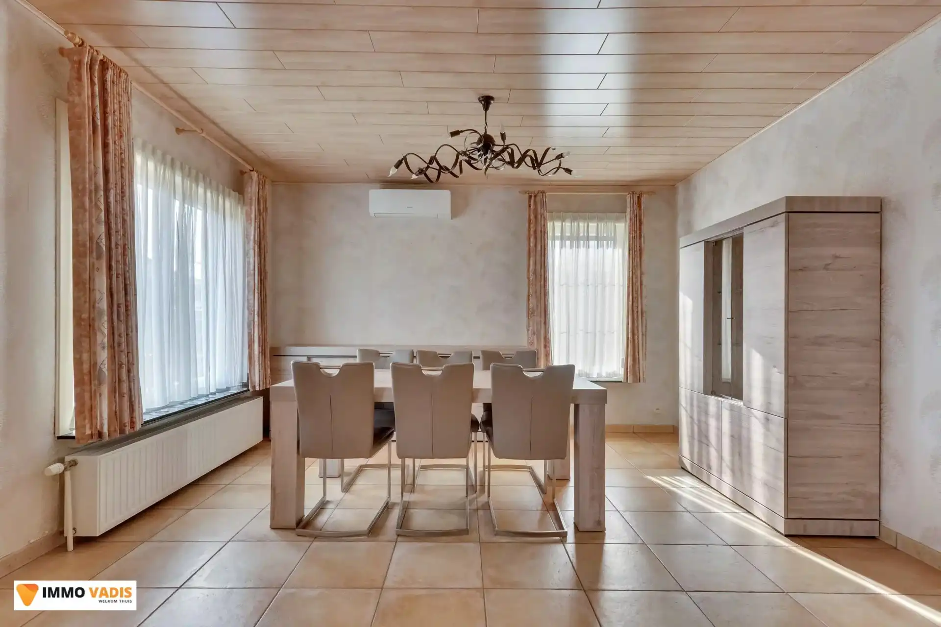 Goed onderhouden vrijstaande woning, met 3 slaapkamers, tuin en inpandige garage foto 5