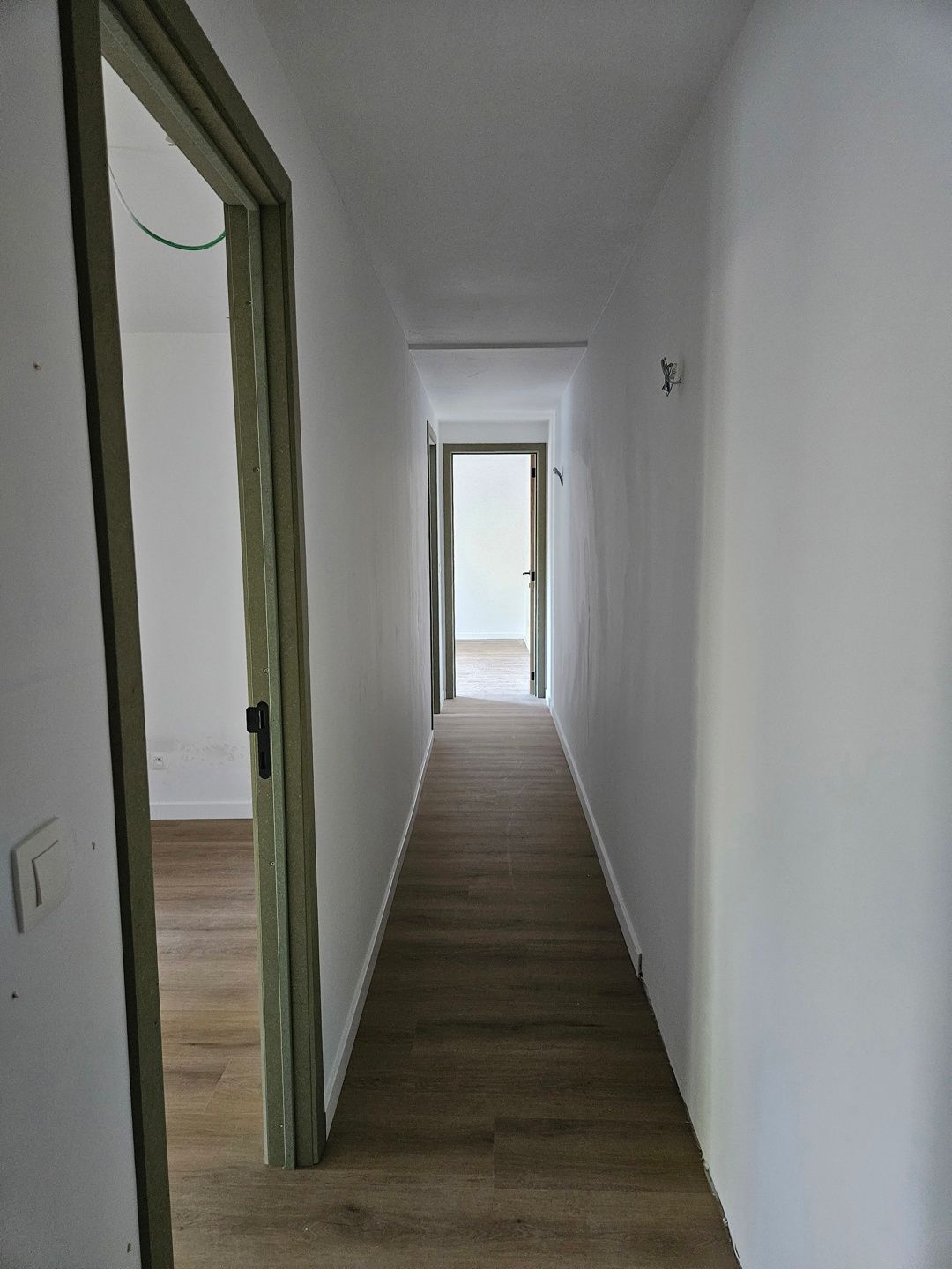 Gerenoveerd gelijkvloers appartement met 2 slaapkamers foto 8