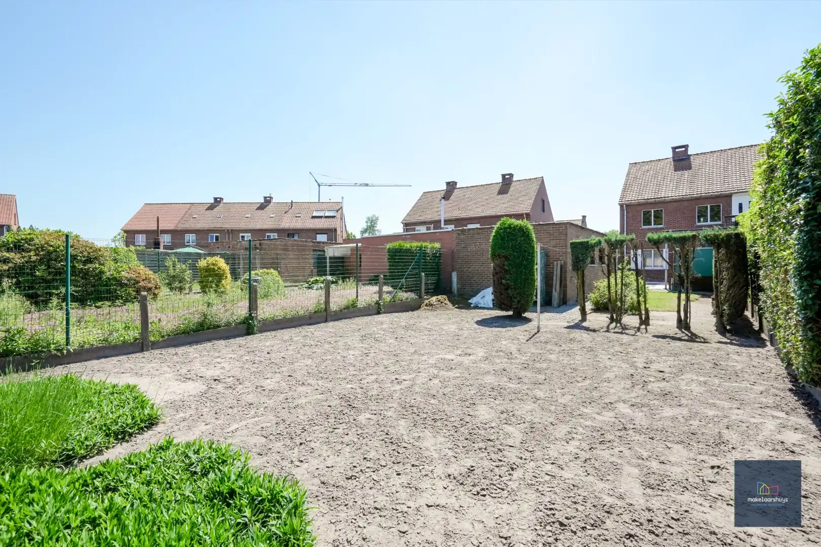Te renoveren HOB met garage en bijgebouw op een mooi perceel foto 14