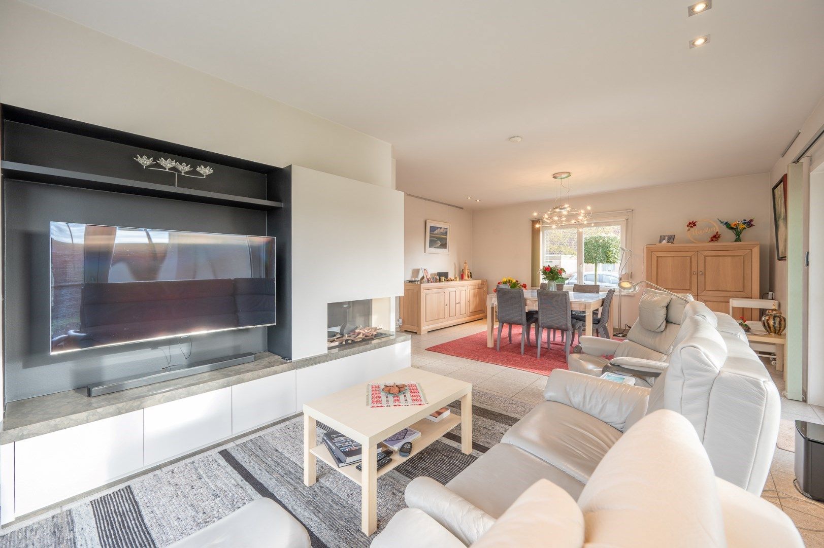 Vrijstaande woning met 4 slaapkamers en zongerichte tuin! foto 3