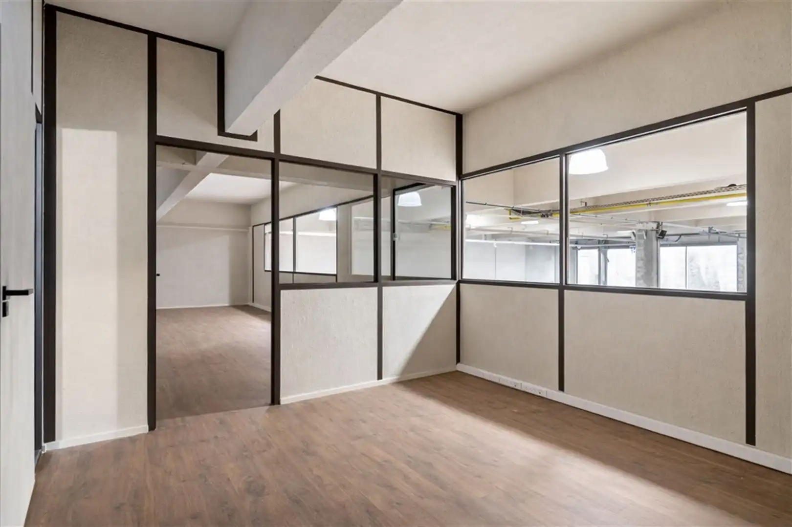 Te Koop centraal gelegen moderne KMO unit nabij haven van Antwerpen foto 13